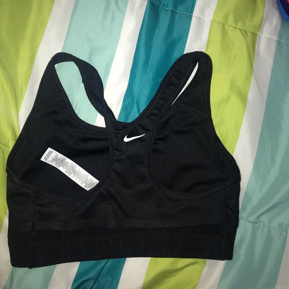 Nike Sports Bra 😁 - Picture 2 of 4